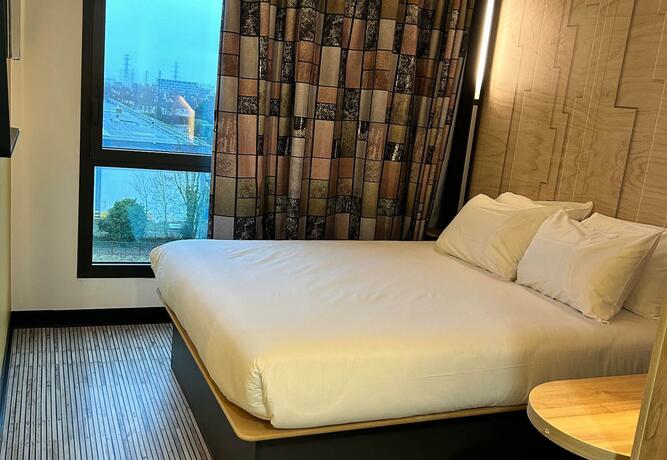Imagen general del Hotel B&B HOTEL Cergy Saint-Christophe Gare. Foto 13
