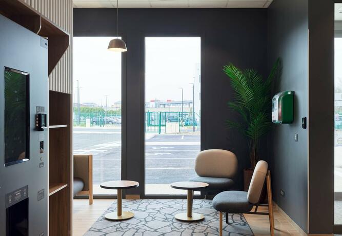 Imagen general del Hotel B&B HOTEL Cergy Saint-Christophe Gare. Foto 19