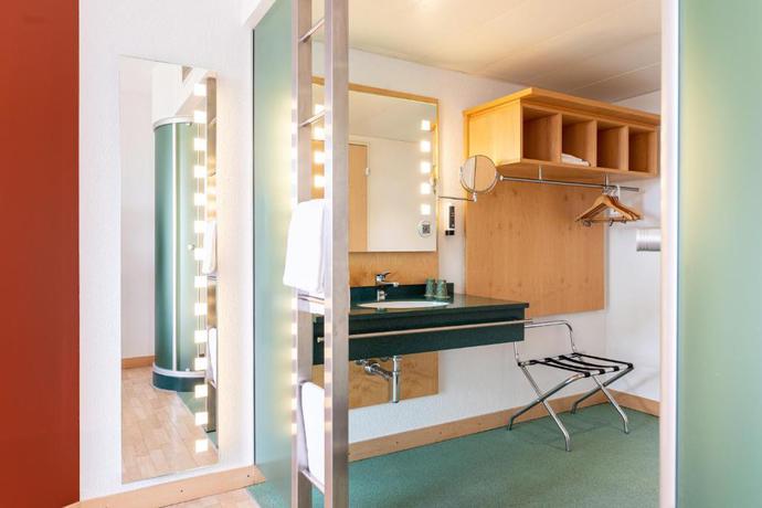 Imagen general del Hotel B&B HOTEL Lully 3 Lakes. Foto 5