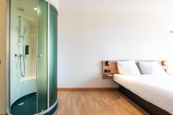 Imagen general del Hotel B&B HOTEL Lully 3 Lakes. Foto 6