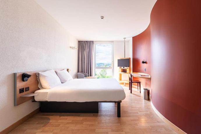 Imagen general del Hotel B&B HOTEL Lully 3 Lakes. Foto 13