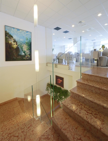Imagen de los interiores del Hotel B&B HOTEL Mantova Cristallo. Foto 14