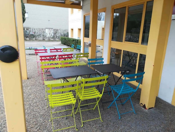 Imagen general del Hotel B&B HOTEL N&icirc;mes Caissargues. Foto 4