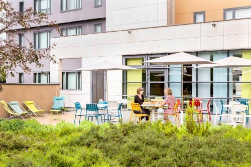 Imagen de los exteriores del Hotel B&B HOTEL Paris Grand Roissy CDG Aéroport. Foto 9