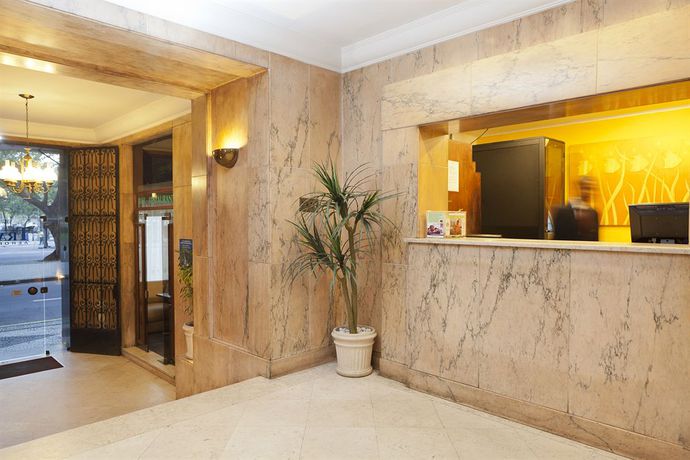 Imagen general del Hotel B&B HOTEL Santos Dumont. Foto 7