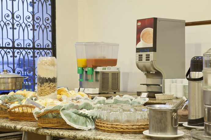 Imagen general del Hotel B&B HOTEL Santos Dumont. Foto 10