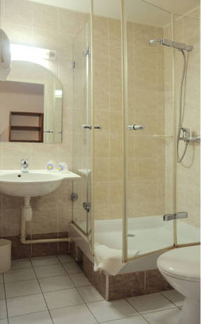 Imagen de la habitación del Hotel B&B HOTEL Strasbourg Nord Mundolsheim. Foto 6