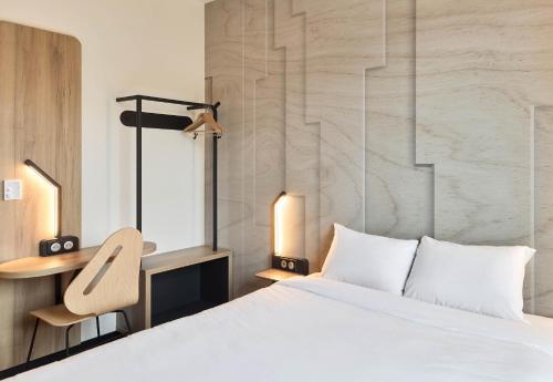 Imagen general del Hotel B&B HOTEL Versailles Rocquencourt. Foto 9