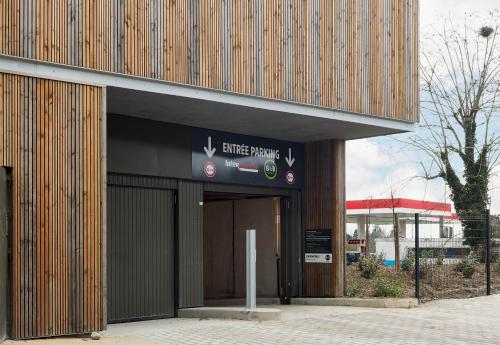 Imagen general del Hotel B&B HOTEL Versailles Rocquencourt. Foto 14