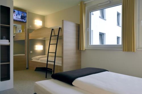 Imagen de la habitación del Hotel B&B Hamburg-nord. Foto 10