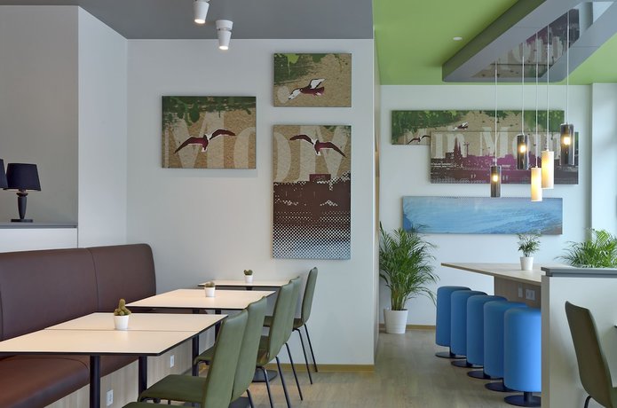 Imagen del bar/restaurante del Hotel B&B Hamburg-wandsbek. Foto 5