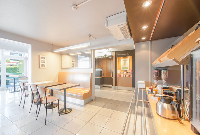 Imagen de la habitación del Hotel B&B Herblay. Foto 9