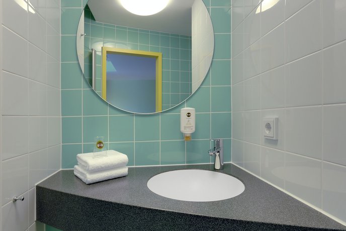 Imagen de la habitación del Hotel B&B Hotel Berlin-Airport. Foto 10