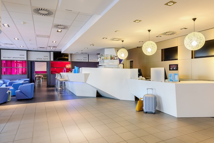 Imagen de los interiores del Hotel B&B Hotel Bremen-Altstadt. Foto 18