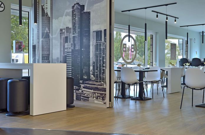 Imagen de los interiores del Hotel B&B Hotel Frankfurt-west. Foto 18