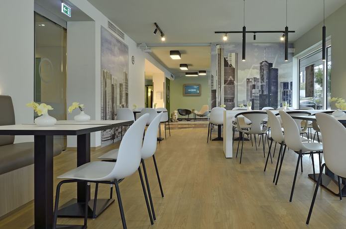 Imagen del bar/restaurante del Hotel B&B Hotel Frankfurt-west. Foto 3