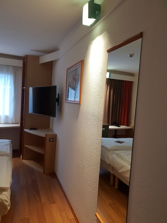 Imagen de la habitación del Hotel B&B Hotel Hamburg-Airport. Foto 10