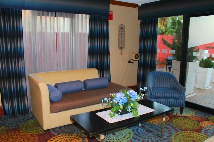 Imagen de los interiores del Hotel B&B Hotel Miami Airport. Foto 15