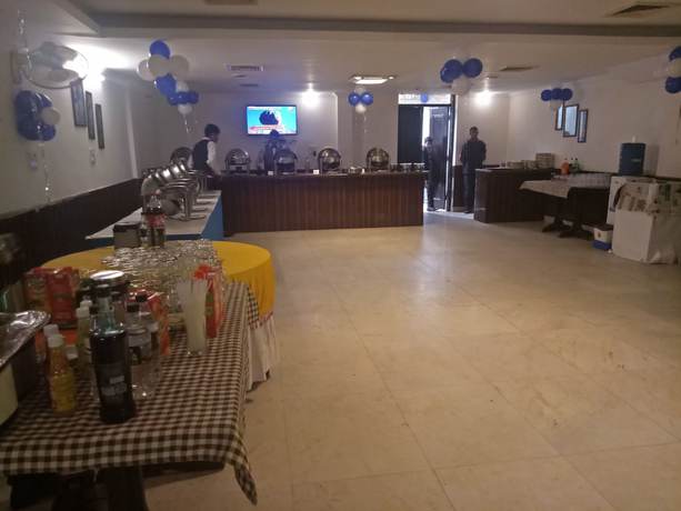 Imagen de los interiores del Hotel B&B INN, Noida. Foto 17