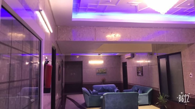 Imagen de los interiores del Hotel B&B INN, Noida. Foto 20