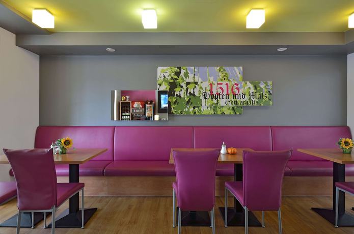 Imagen del bar/restaurante del Hotel B&B Ingolstadt. Foto 3