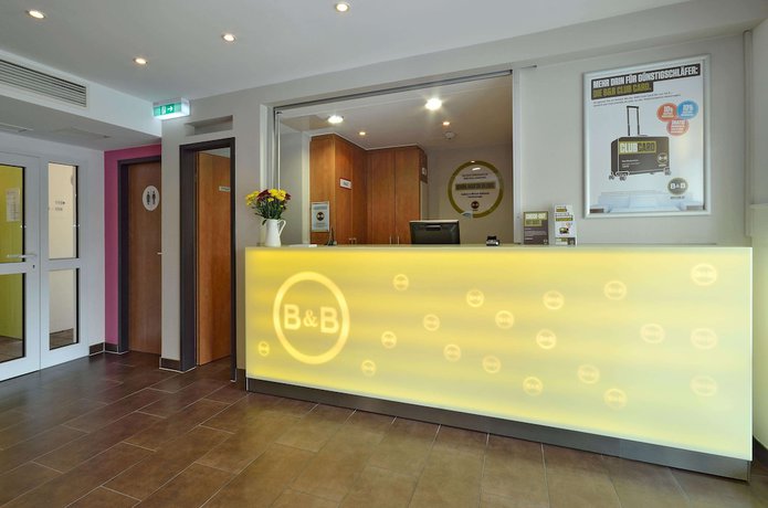 Imagen de los interiores del Hotel B&B Ingolstadt. Foto 18