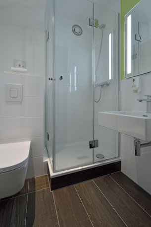 Imagen de la habitación del Hotel B&B Ingolstadt. Foto 10