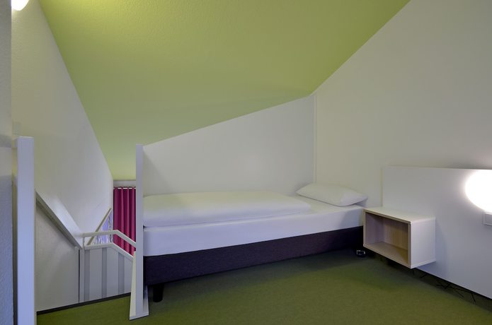 Imagen de la habitación del Hotel B&B Ingolstadt. Foto 14