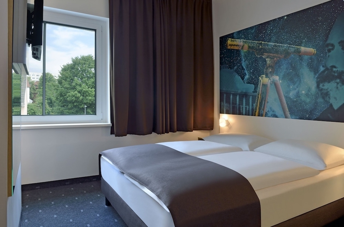 Imagen de la habitación del Hotel B&B Jena. Foto 8