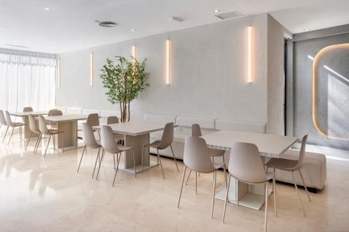 Imagen de los interiores del Hotel B&B Jerez. Foto 9