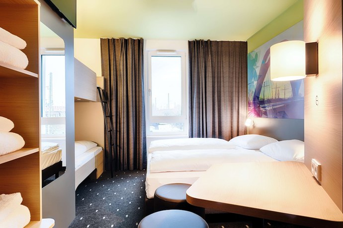 Imagen de la habitación del Hotel B&B Kehl. Foto 2