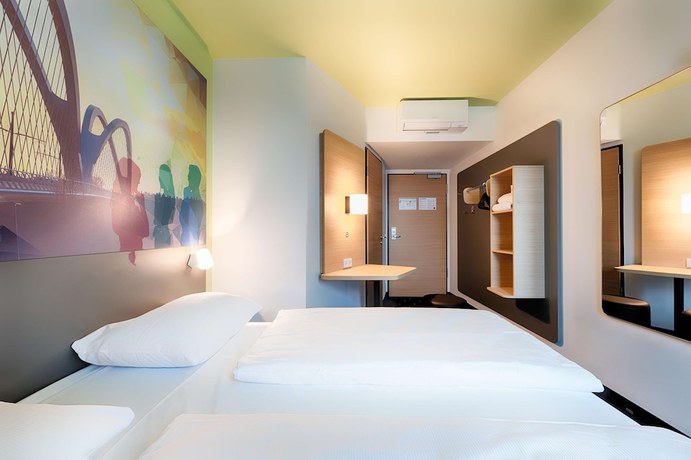 Imagen de la habitación del Hotel B&B Kehl. Foto 4