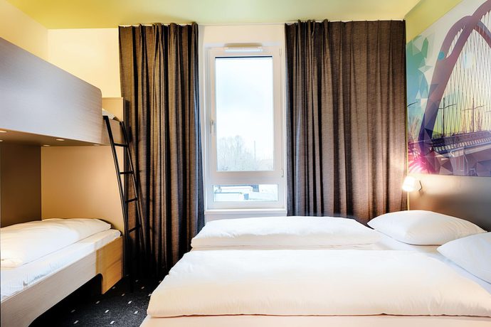 Imagen de la habitación del Hotel B&B Kehl. Foto 7