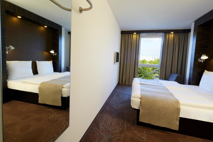 Imagen de la habitación del Hotel B&B Koeln-West. Foto 13