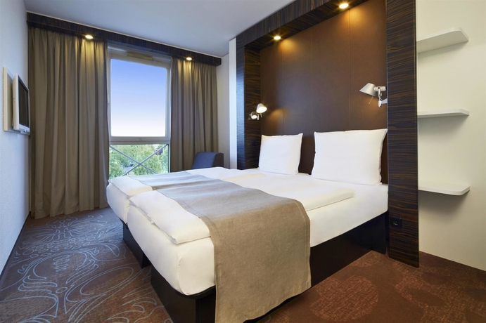 Imagen de la habitación del Hotel B&B Koeln-West. Foto 14