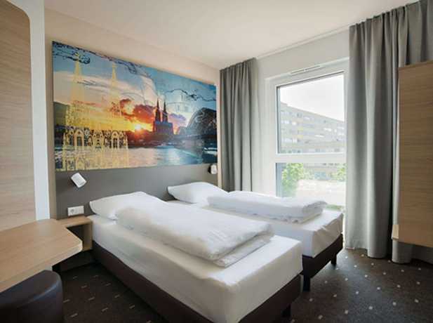 Imagen de la habitación del Hotel B&B Köln-city. Foto 2