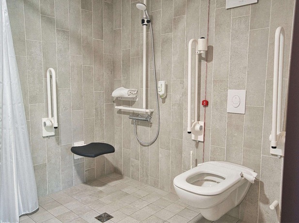 Imagen de la habitación del Hotel B&B Köln-city. Foto 9