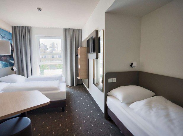 Imagen de la habitación del Hotel B&B Köln-city. Foto 11