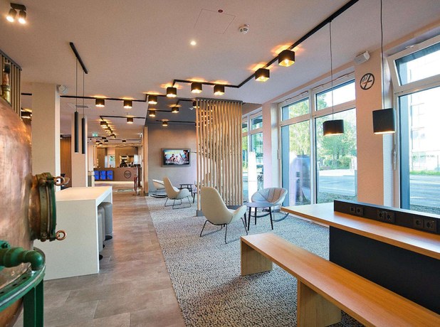 Imagen de los interiores del Hotel B&B Köln-city. Foto 20