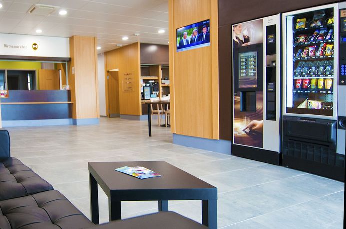 Imagen de los interiores del Hotel B&B LA ROCHELLE Beaulieu Puilboreau. Foto 20