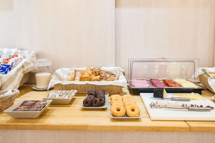 Imagen del bar/restaurante del Hotel B&B Las Rozas. Foto 3