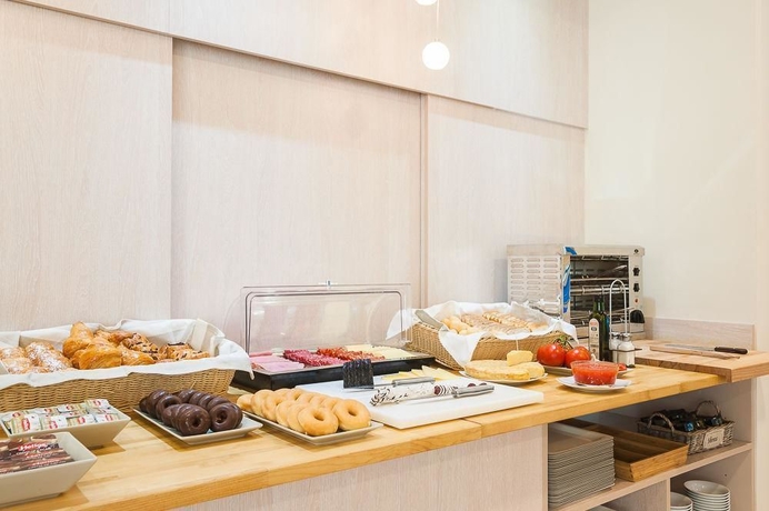 Imagen del bar/restaurante del Hotel B&B Las Rozas. Foto 4