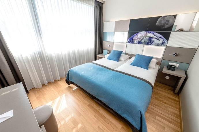 Imagen de la habitación del Hotel B&B Lausanne Crissier. Foto 6