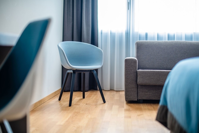 Imagen de la habitación del Hotel B&B Lausanne Crissier. Foto 10