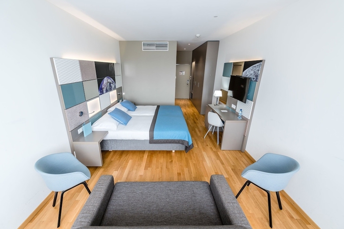 Imagen de la habitación del Hotel B&B Lausanne Crissier. Foto 11