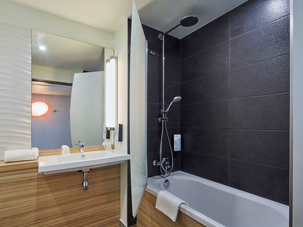 Imagen de la habitación del Hotel B&B Le Havre Centre. Foto 4