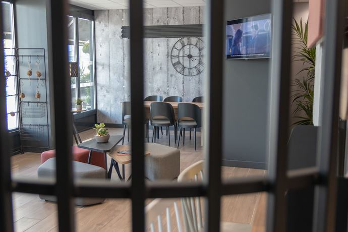 Imagen de los interiores del Hotel B&B Le Havre Centre Gare 3 étoiles. Foto 18