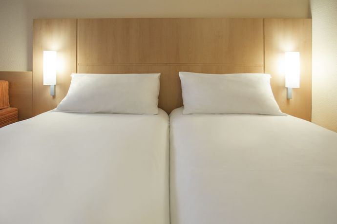 Imagen de la habitación del Hotel B&B Le Mans Centre Cathédrale. Foto 13