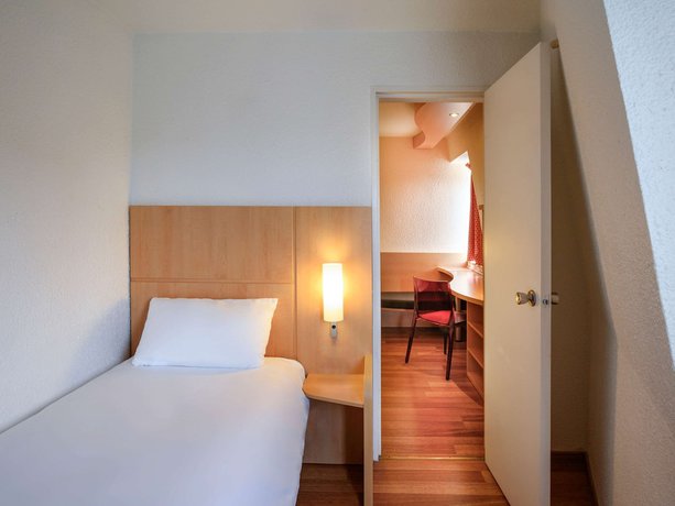 Imagen de la habitación del Hotel B&B Le Mans Centre Cathédrale. Foto 15