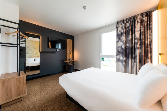 Imagen de la habitación del Hotel B&B Le Port- Marly St-Germain en Laye. Foto 10